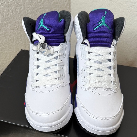 Air Jordan 5 retro OG White and Purple High-Top Sneakers size 7 - Picture 6 of 16
